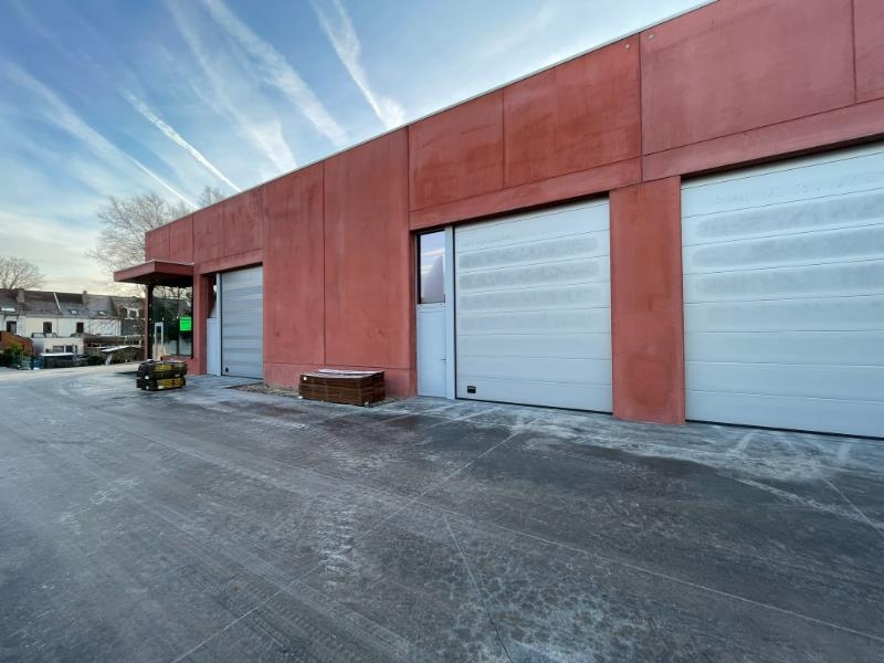 Handelszaak te huur in Kortrijk 8500 1095.00€ slaapkamers 219.00m² - Zoekertje 420883