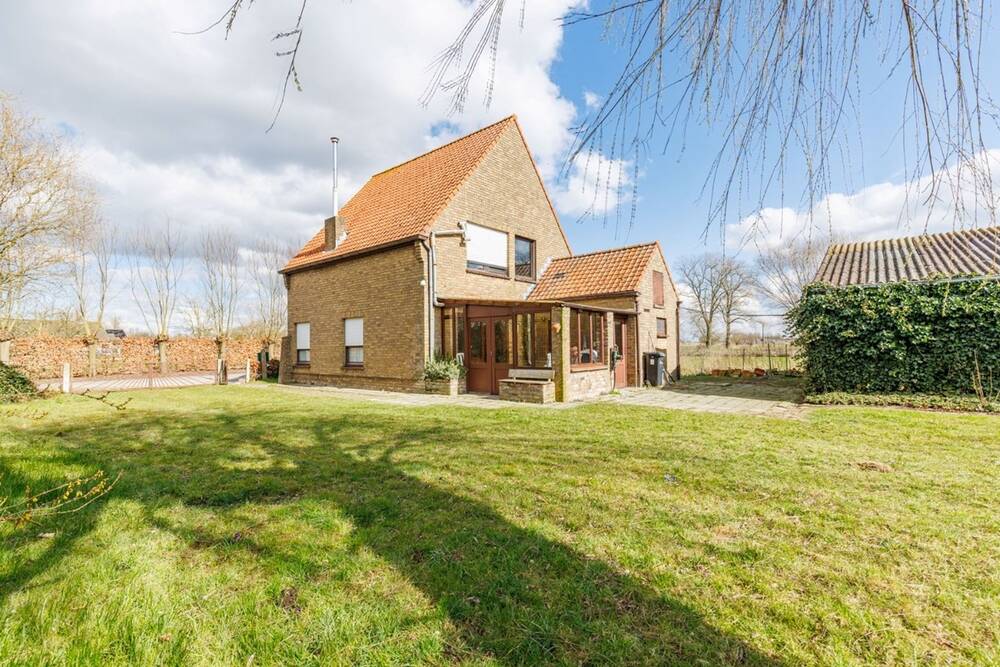 Huis te koop in Damme 8340 369000.00€ 4 slaapkamers m² - Zoekertje 420261
