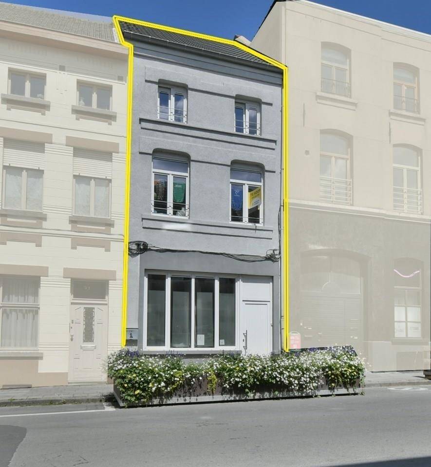 Handelszaak te koop in Torhout 8820 279000.00€ slaapkamers 171.00m² - Zoekertje 420333
