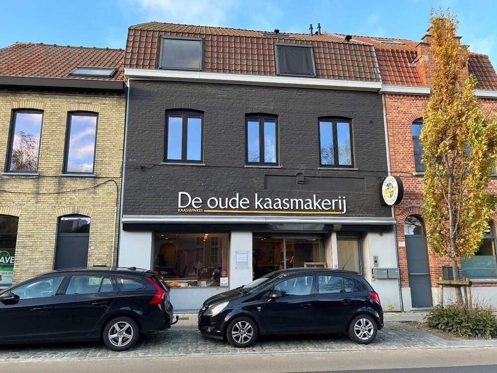 Handelszaak te  huur in Ieper 8900 750.00€  slaapkamers m² - Zoekertje 420490