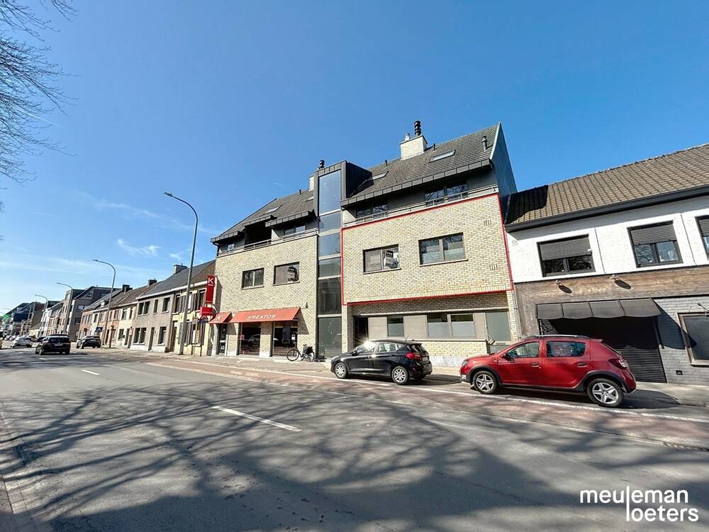Appartement te  koop in Oostkamp 8020 260000.00€ 2 slaapkamers 78.00m² - Zoekertje 421865
