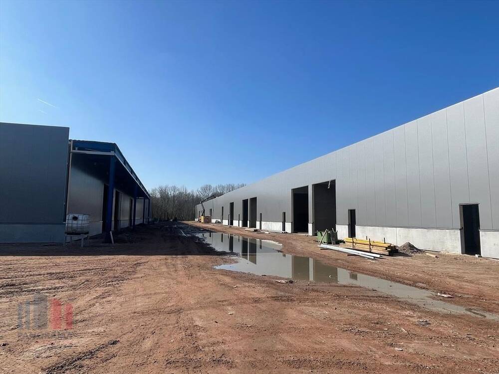 Handelszaak te koop in Brugge 8000 666711.00€ slaapkamers 412.00m² - Zoekertje 422107