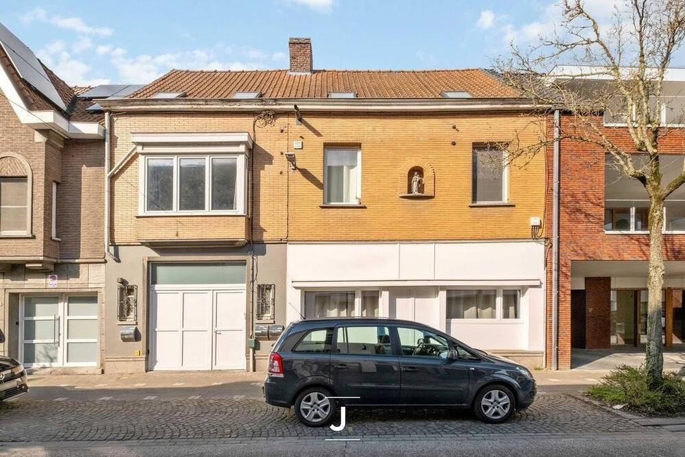 Huis te koop in Deerlijk 8540 395000.00€ 7 slaapkamers 265.00m² - Zoekertje 421796