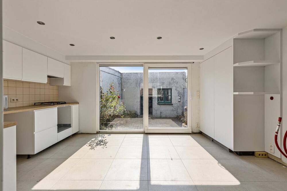 Huis te  koop in Nieuwmunster 8377 225000.00€ 4 slaapkamers 179.00m² - Zoekertje 421825