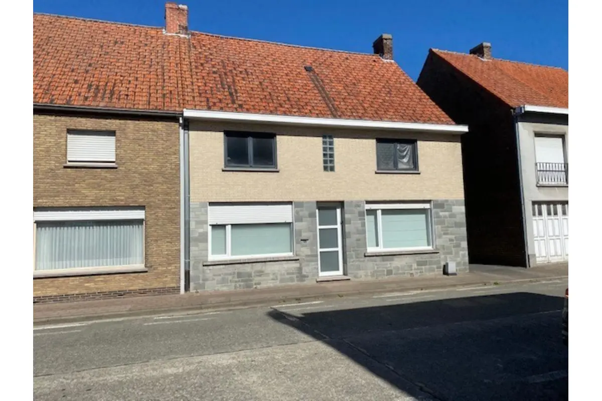 Huis te  koop in Wielsbeke 8710 199000.00€  slaapkamers 101.00m² - Zoekertje 658586