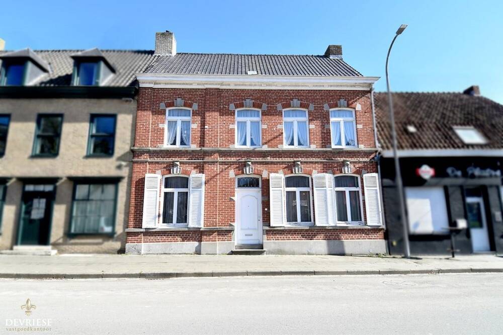 Huis te koop in Rollegem 8510 320000.00€ 3 slaapkamers 242.00m² - Zoekertje 422700