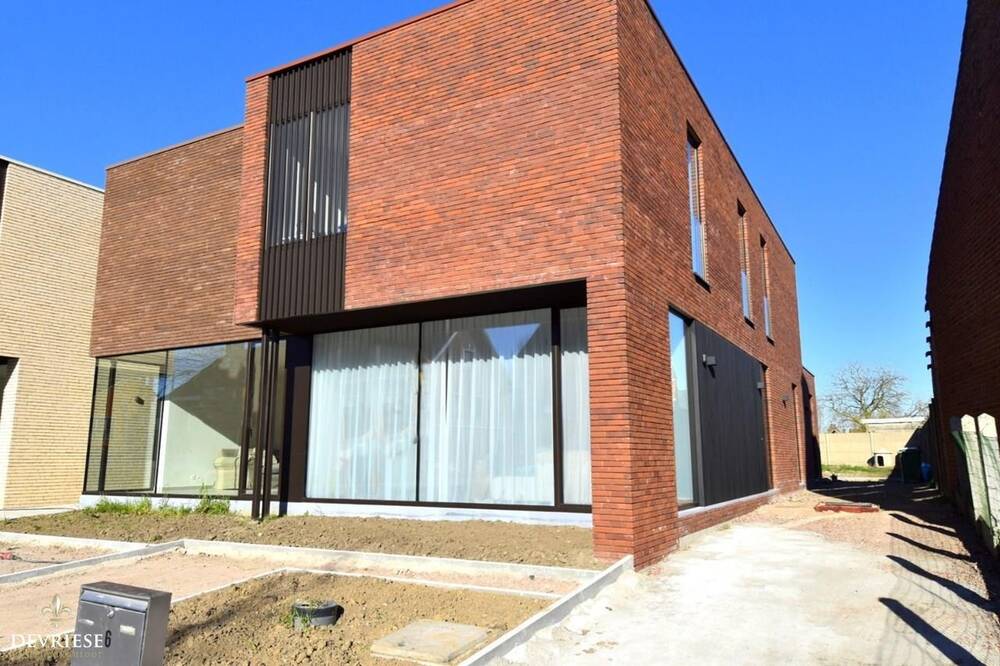 Huis te koop in Gullegem 8560 464620.00€ 3 slaapkamers 178.00m² - Zoekertje 424742