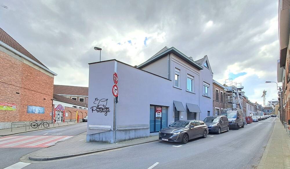 Handelszaak te huur in Zwevegem 8550 1700.00€ 5 slaapkamers 288.00m² - Zoekertje 424337