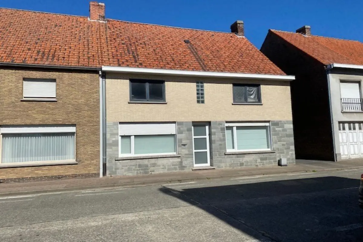 Huis te  koop in Wielsbeke 8710 230000.00€  slaapkamers 101.00m² - Zoekertje 424685