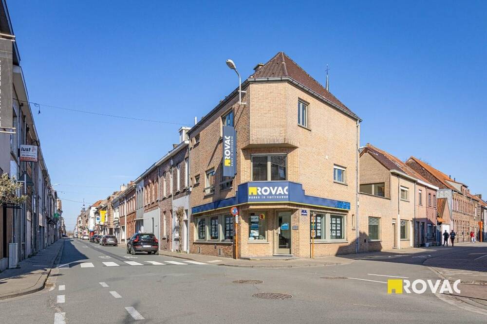 Handelszaak te  huur in Izegem 8870 2150.00€  slaapkamers m² - Zoekertje 425731