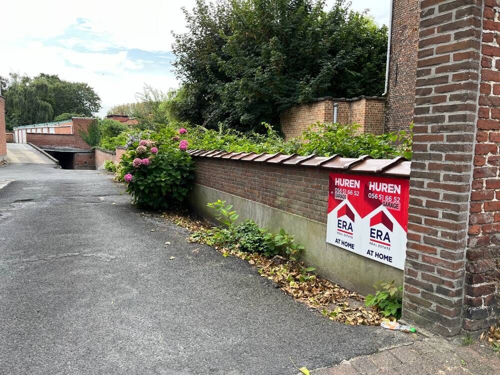 Parking & garage te  huur in Menen 8930 60.00€ 0 slaapkamers 18.00m² - Zoekertje 424974