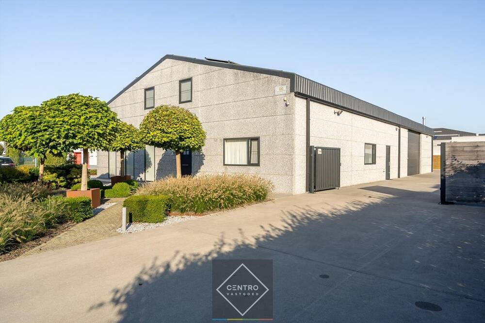 Handelszaak te  koop in Gits 8830 0.00€ 3 slaapkamers 553.00m² - Zoekertje 425447