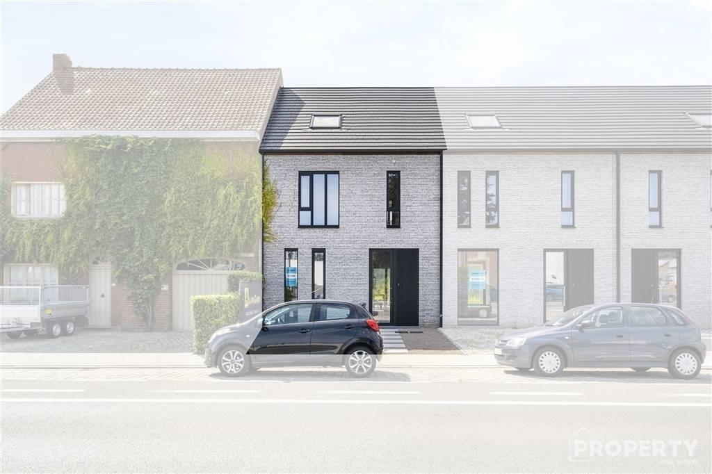 Huis te koop in Wevelgem 8560 389000.00€ 4 slaapkamers 184.00m² - Zoekertje 425991