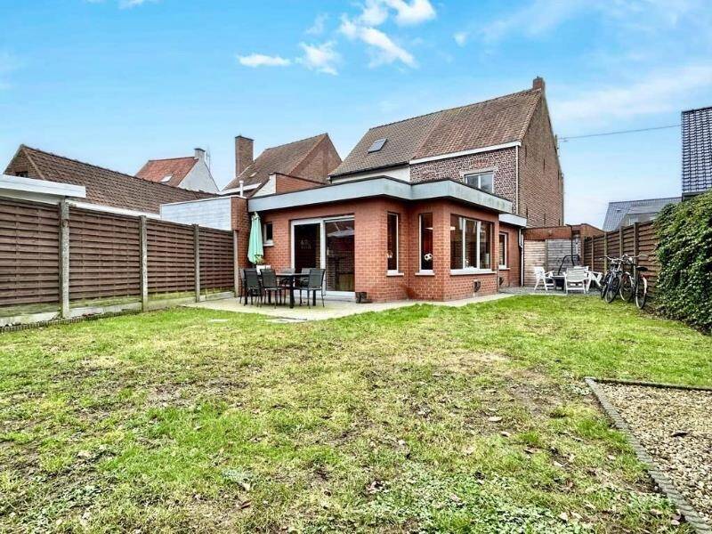 Huis te koop in Waregem 8790 249000.00€ 3 slaapkamers 223.00m² - Zoekertje 429160