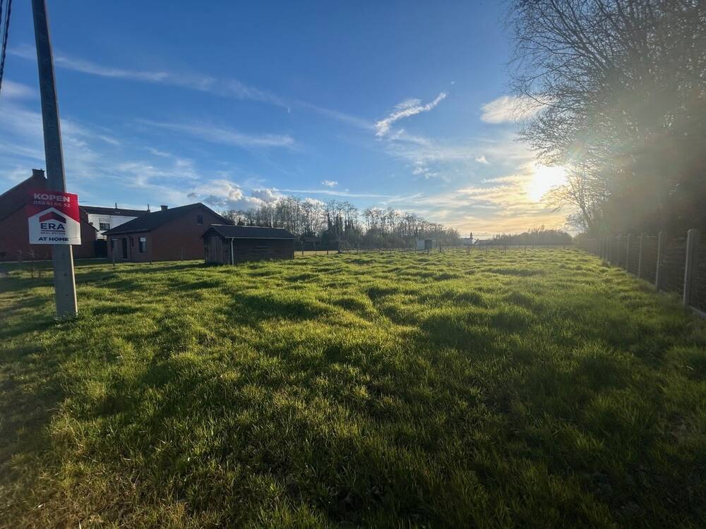 Grond te  koop in Wevelgem 8560 340000.00€  slaapkamers m² - Zoekertje 428769