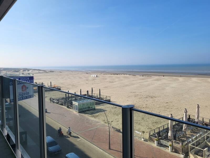 Appartement te huur in Oostduinkerke 8670 1300.00€ 3 slaapkamers 90.00m² - Zoekertje 429508