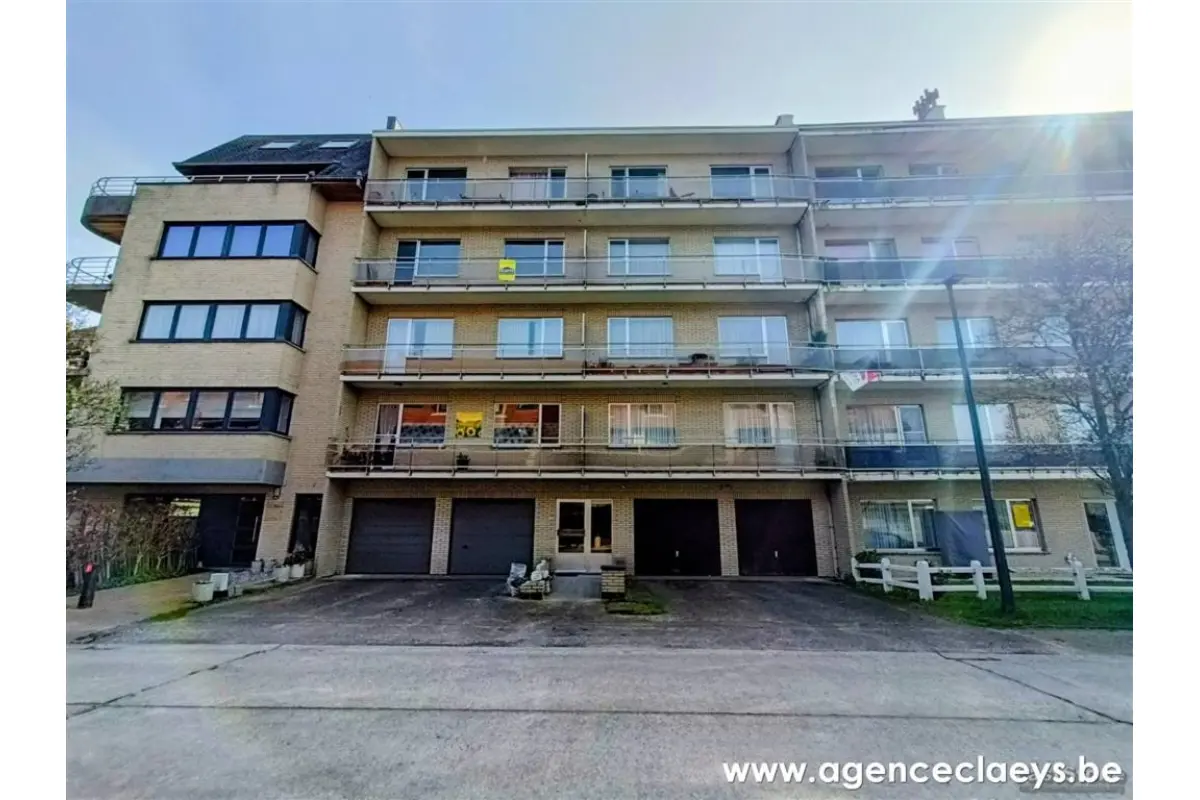 Appartement te  in De Haan 8420 215000.00€ 2 slaapkamers 96.00m² - Zoekertje 688485