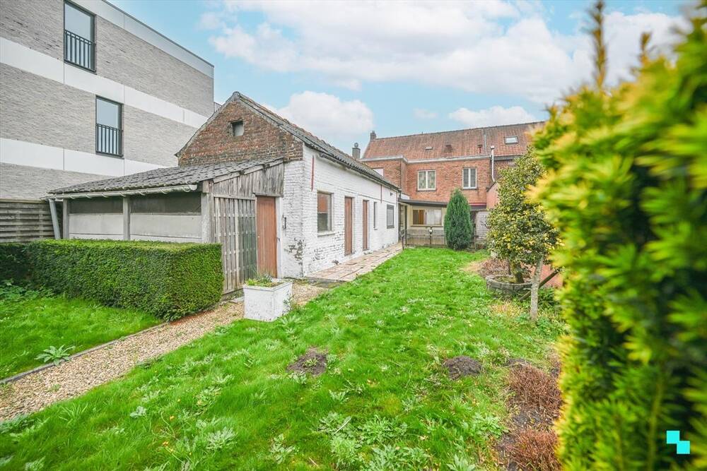 Huis te  koop in Wielsbeke 8710 199000.00€ 5 slaapkamers 199.00m² - Zoekertje 429959