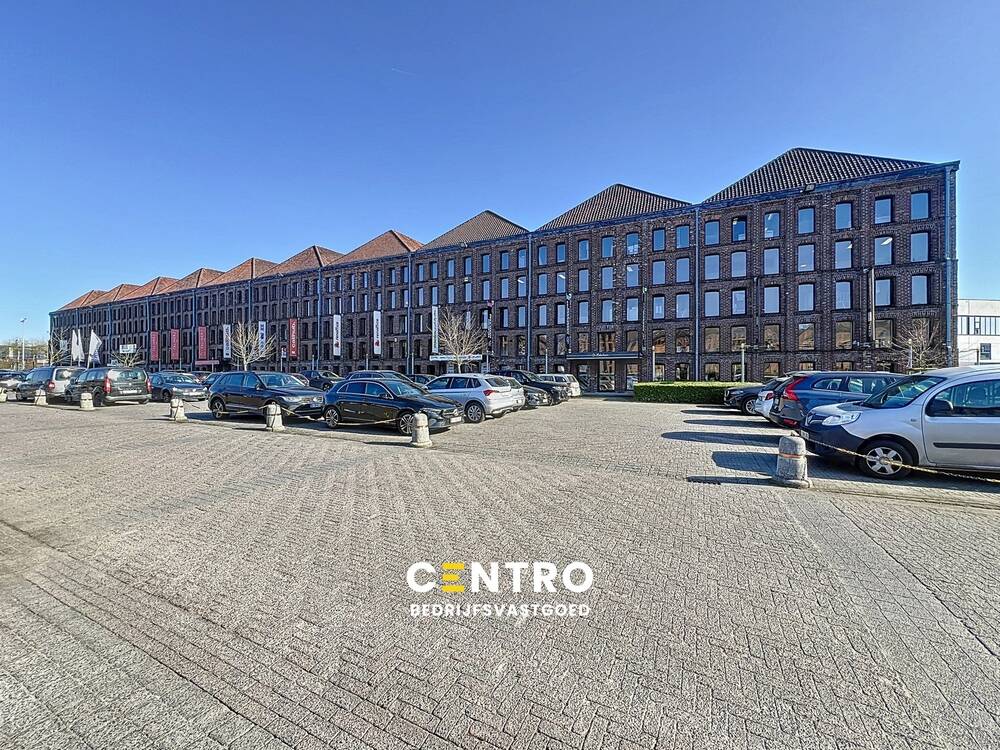 Handelszaak te  koop in Kortrijk 8500 0.00€  slaapkamers 725.00m² - Zoekertje 429727