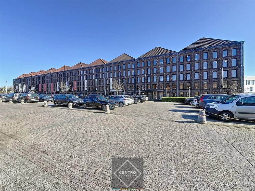 Handelszaak te koop in Kortrijk 8500 0.00€ slaapkamers 725.00m² - Zoekertje 429727