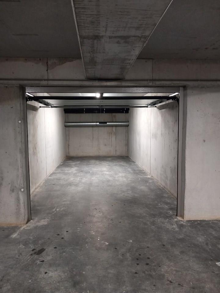 Parking & garage te  huur in Dadizele 8890 115.00€  slaapkamers m² - Zoekertje 431138