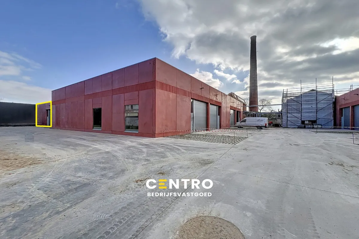 Handelszaak te  koop in Kortrijk 8500 984835.00€  slaapkamers 749.00m² - Zoekertje 430898