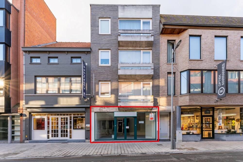 Handelszaak te  huur in Izegem 8870 850.00€  slaapkamers 158.00m² - Zoekertje 431534