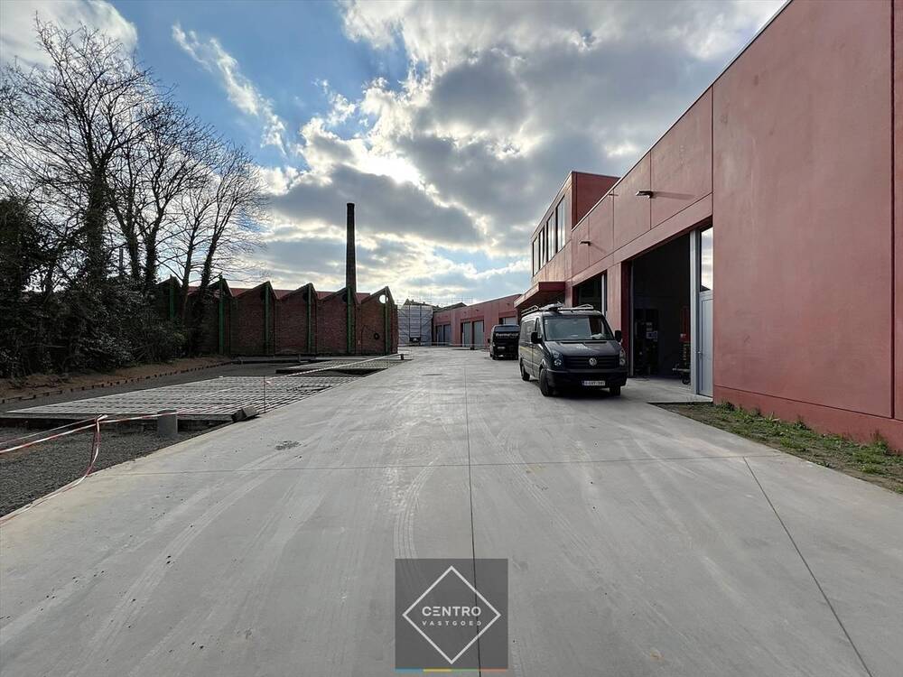 Handelszaak te koop in Kortrijk 8500 366652.00€ slaapkamers 241.00m² - Zoekertje 430897