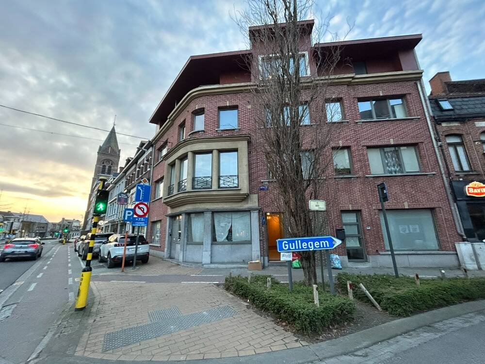 Appartement te koop in Wevelgem 8560 185000.00€ 2 slaapkamers 104.46m² - Zoekertje 431826
