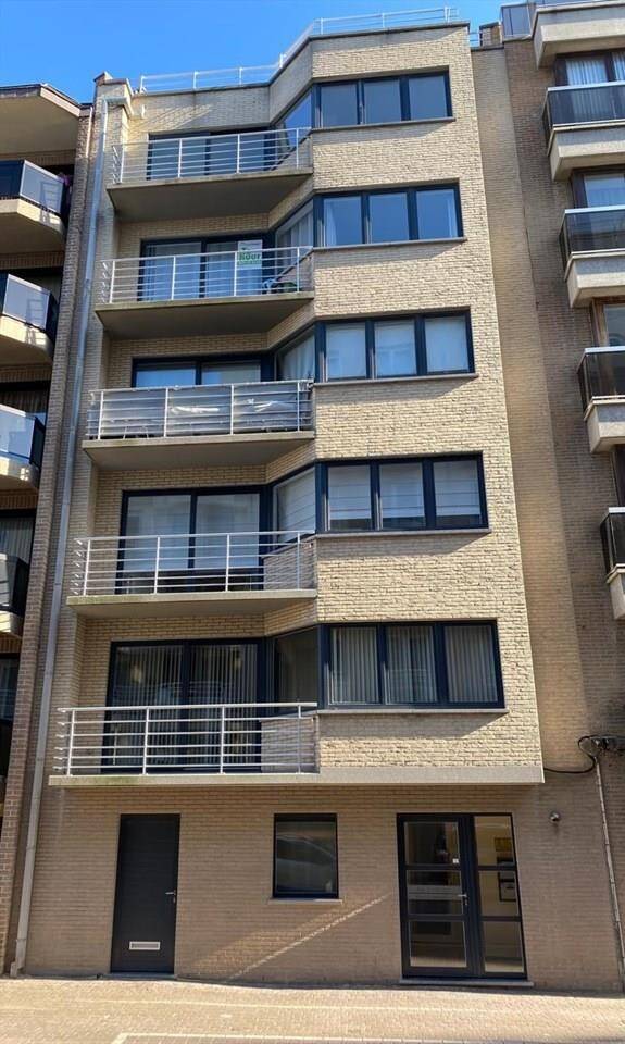 Appartement te  huur in Oostende 8400 635.00€ 2 slaapkamers m² - Zoekertje 432575
