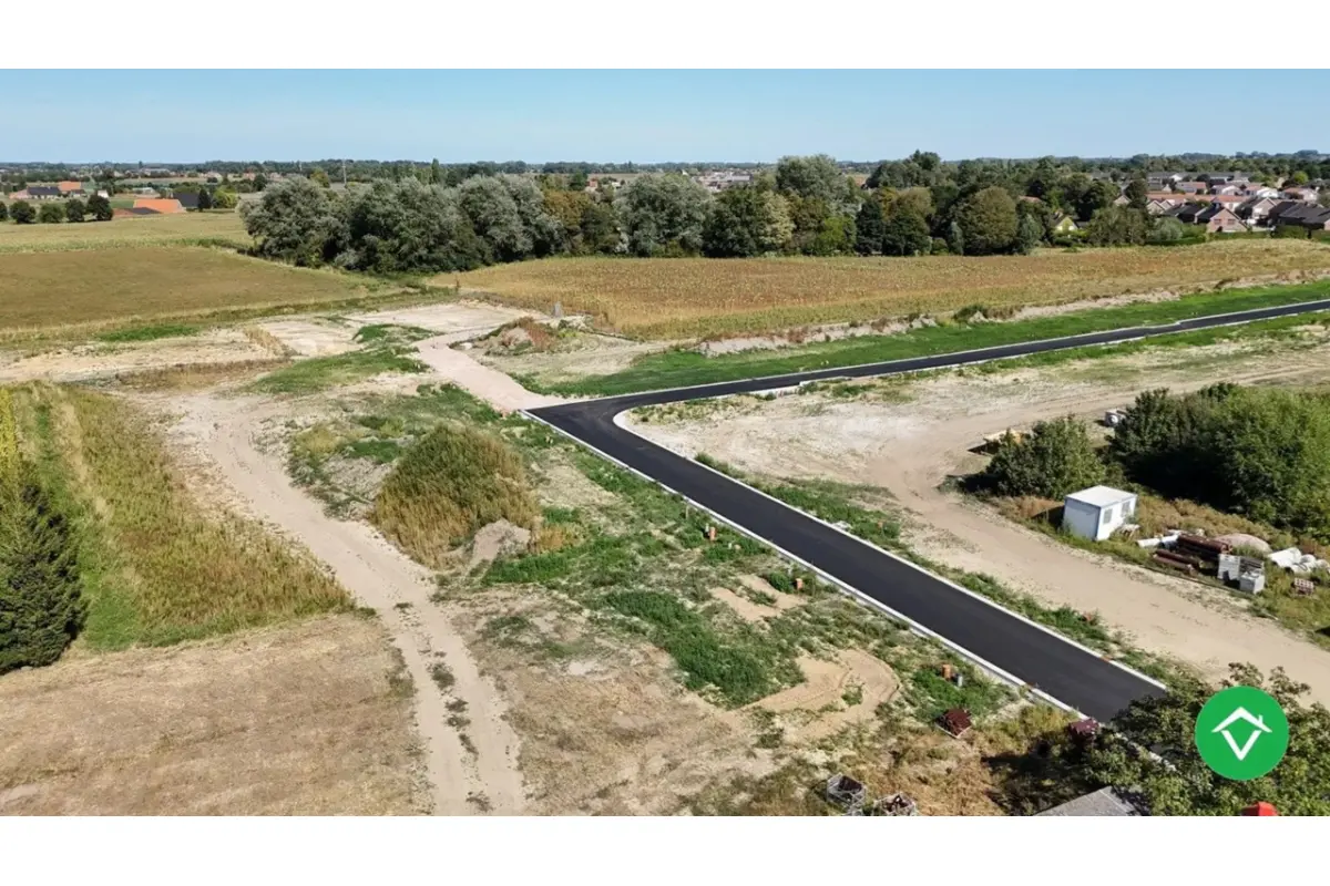 Grond te  koop in Koekelare 8680 80850.00€  slaapkamers m² - Zoekertje 433460