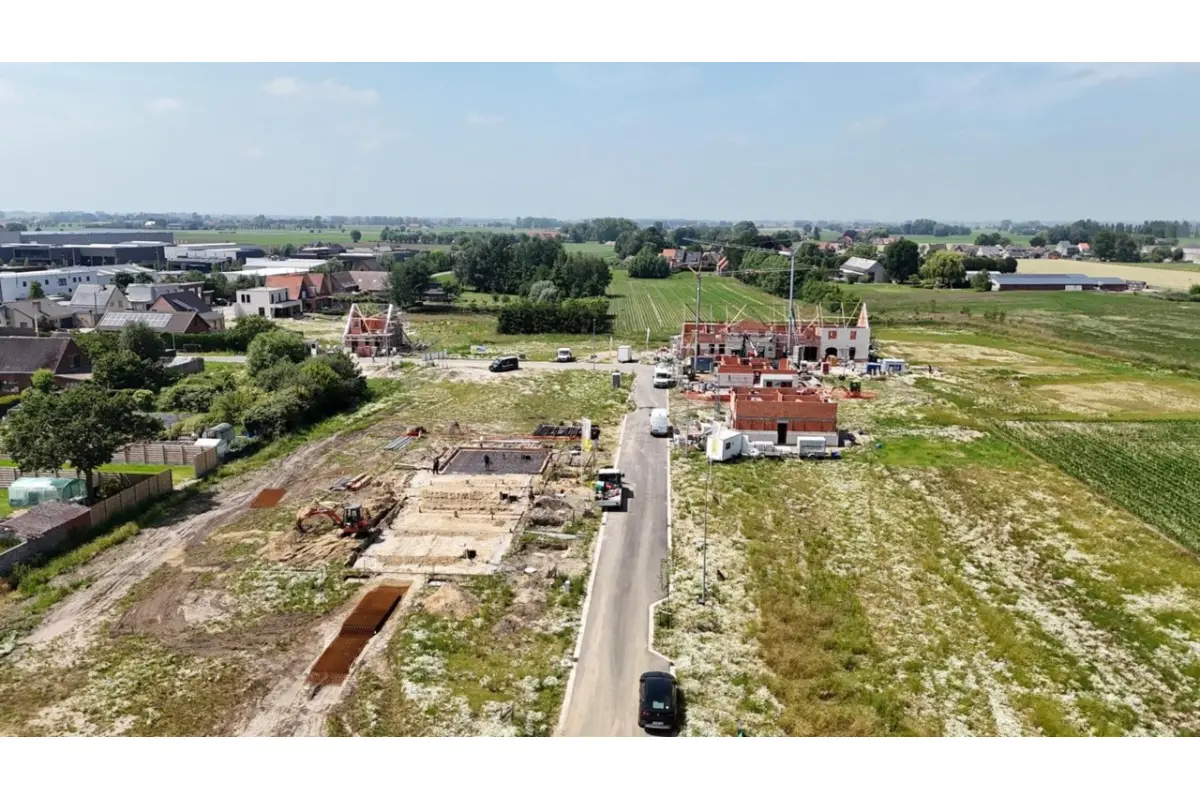 Grond te  koop in Koekelare 8680 280980.00€  slaapkamers m² - Zoekertje 433474