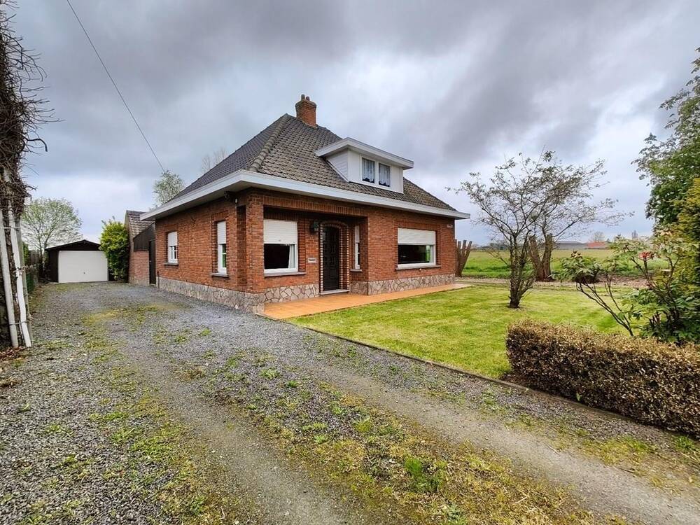 Huis te koop in Torhout 8820 275000.00€ slaapkamers m² - Zoekertje 434279