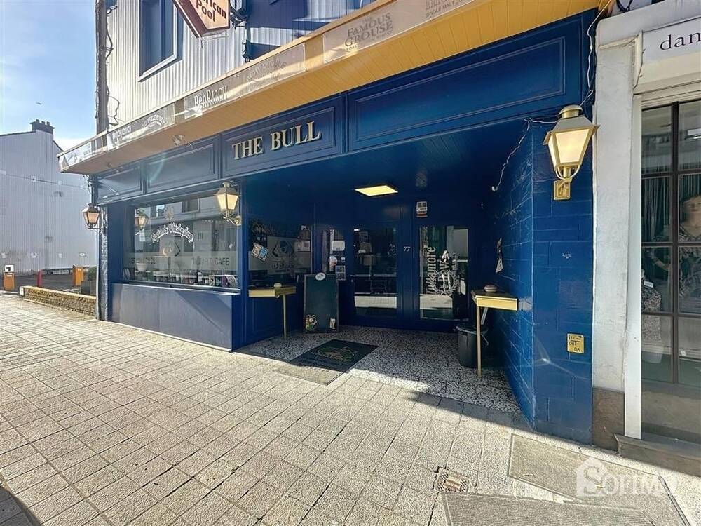 Handelszaak te  koop in Roeselare 8800 375000.00€ 3 slaapkamers 940.00m² - Zoekertje 434151