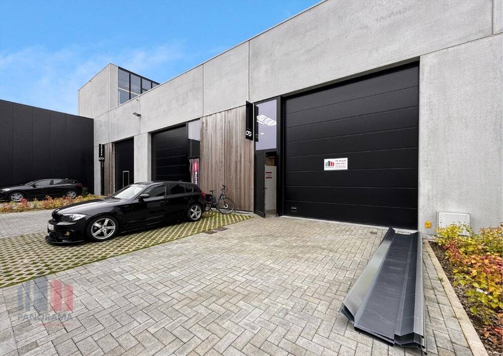 Handelszaak te  huur in Brugge 8000 1650.00€  slaapkamers 317.00m² - Zoekertje 436040