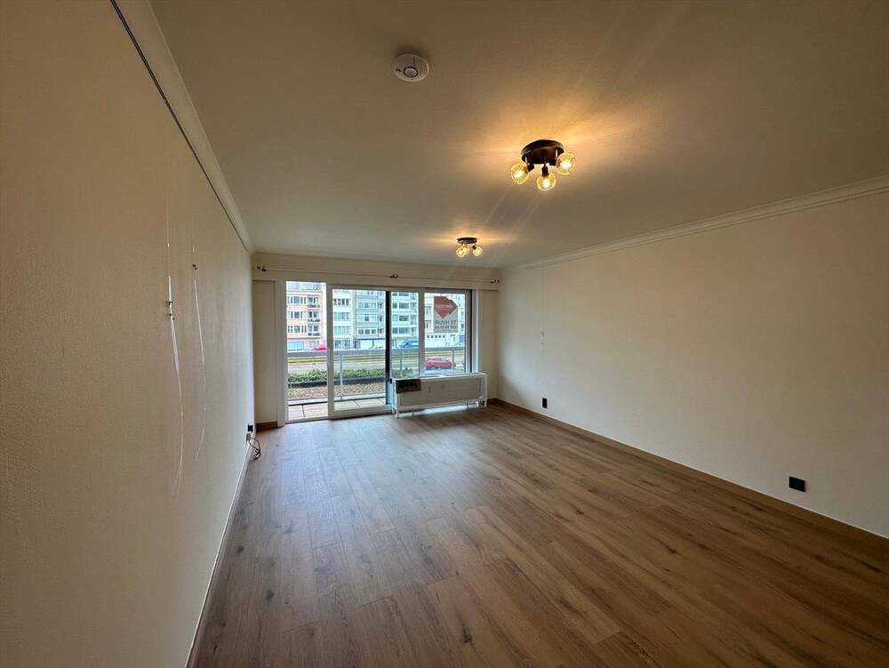 Studio te  huur in Oostende 8400 625.00€  slaapkamers m² - Zoekertje 435802