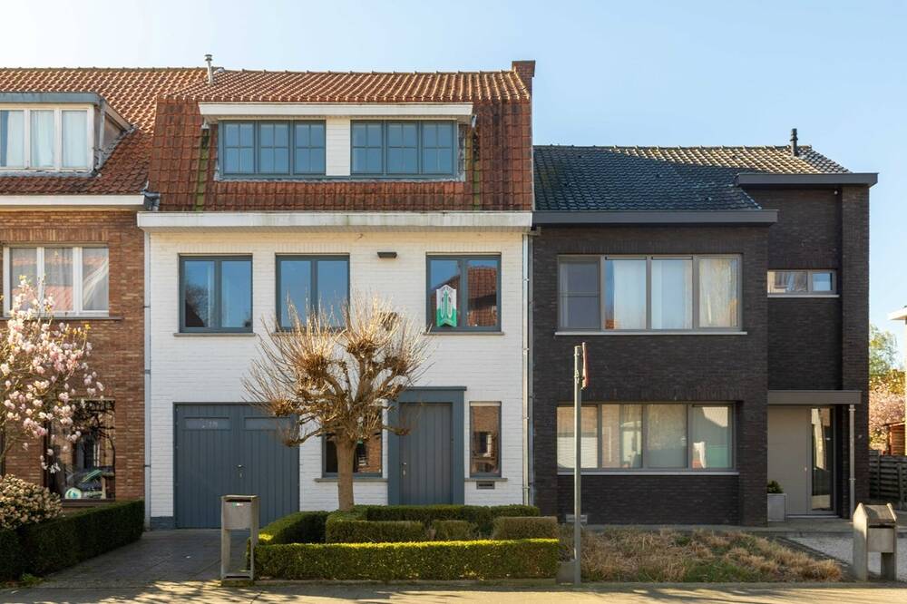 Huis te koop in Sint-Kruis 8310 440000.00€ 6 slaapkamers 252.00m² - Zoekertje 435477