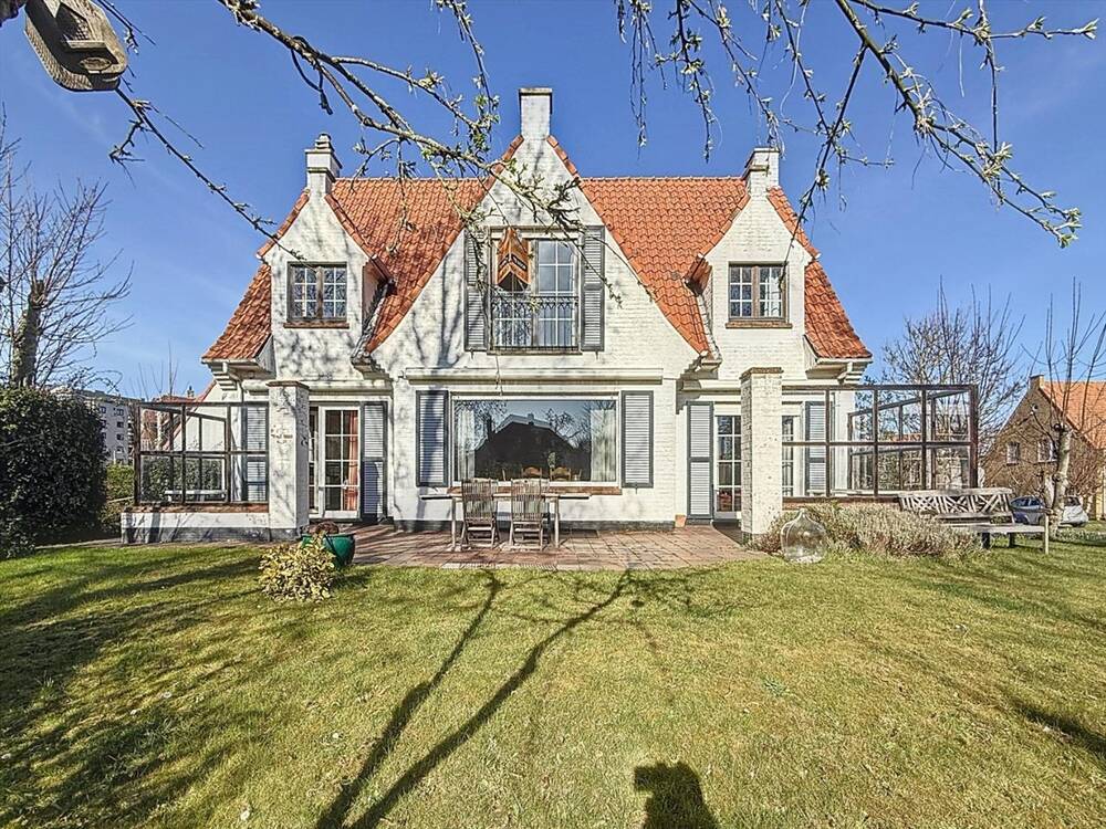 Huis te  koop in Nieuwpoort 8620 895000.00€ 4 slaapkamers 211.00m² - Zoekertje 435541