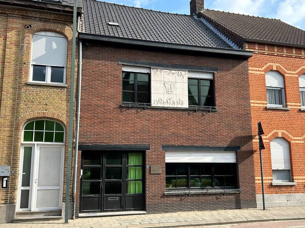 Huis te koop in Sint-Baafs-Vijve 8710 272000.00€ 4 slaapkamers m² - Zoekertje 435480