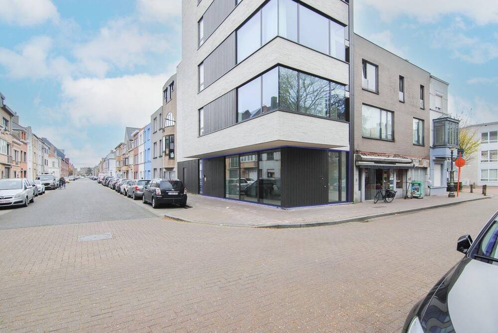 Handelszaak te  huur in Oostende 8400 700.00€  slaapkamers m² - Zoekertje 436455