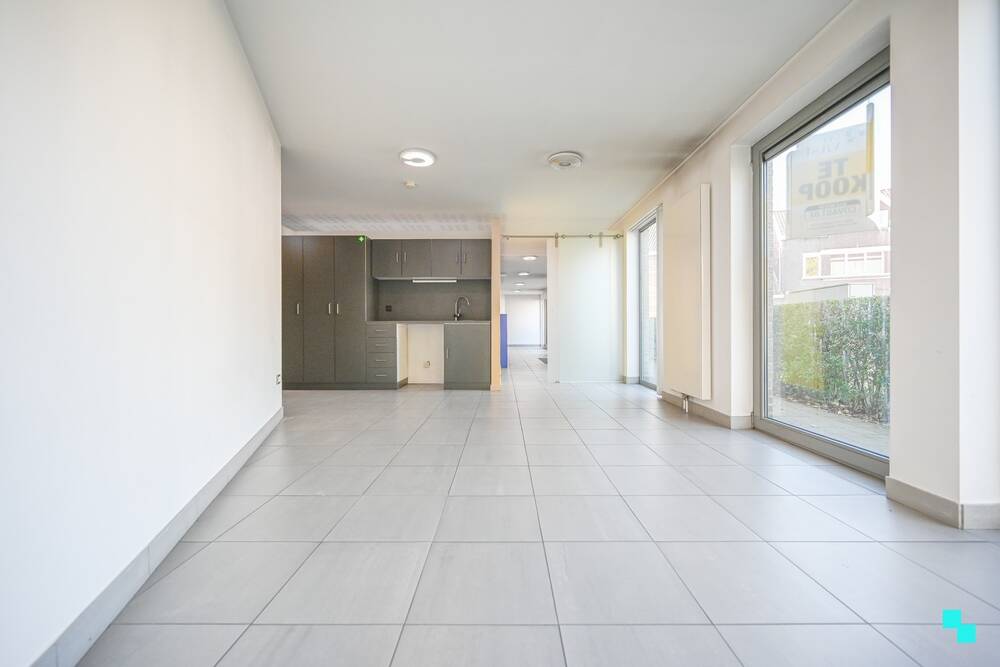 Handelszaak te koop in Tielt 8700 195000.00€ slaapkamers 127.00m² - Zoekertje 438408