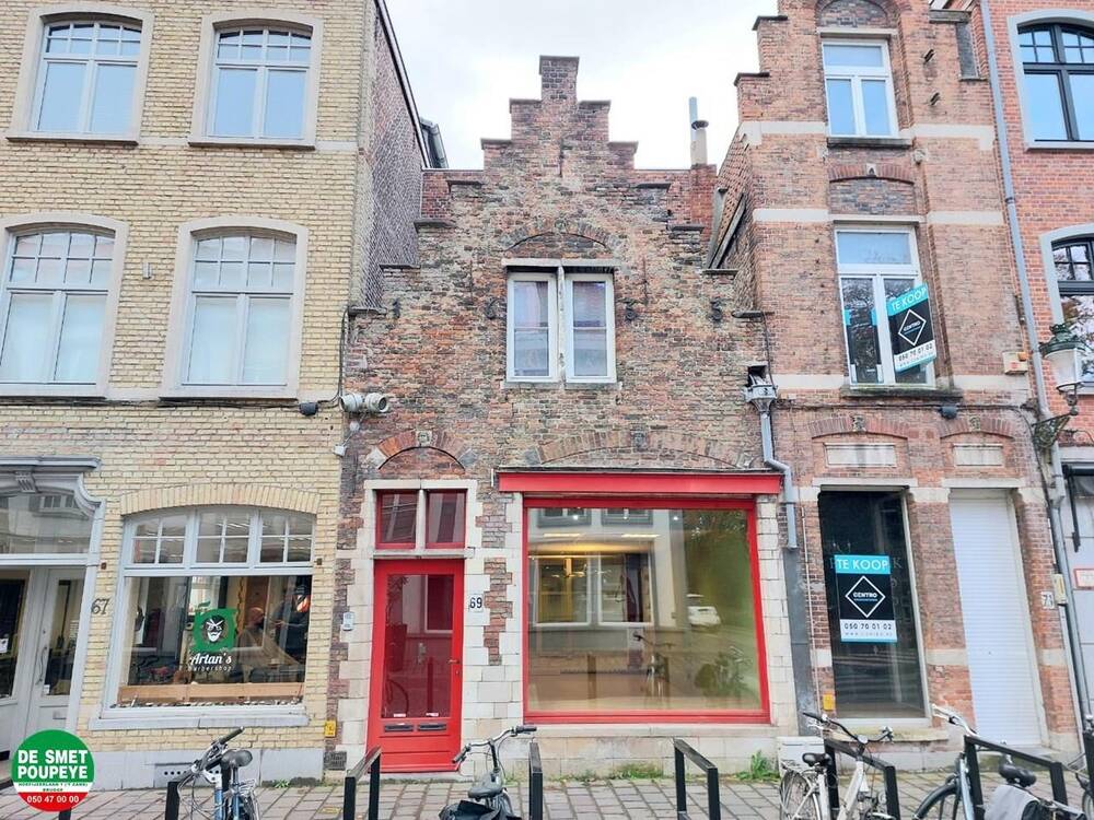 Handelszaak te  huur in Brugge 8000 1250.00€  slaapkamers m² - Zoekertje 438169