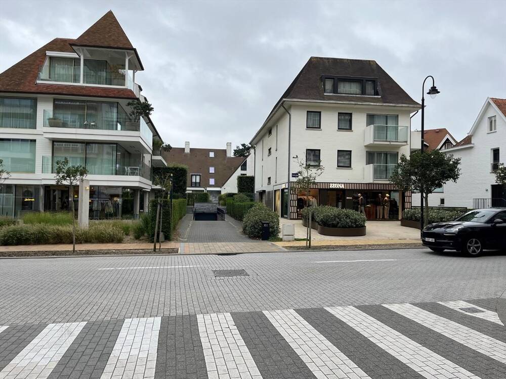 Parking & garage te huur in Knokke 8300 165.00€ slaapkamers m² - Zoekertje 438000