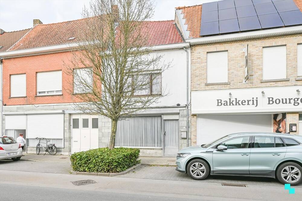 Huis te  koop in Izegem 8870 169000.00€ 3 slaapkamers 173.00m² - Zoekertje 439872