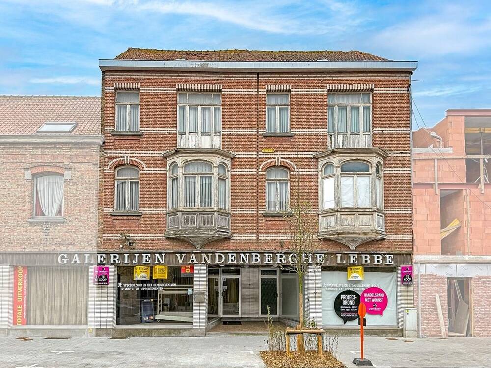 Huis te  koop in Nieuwpoort 8620 699000.00€  slaapkamers 1573.00m² - Zoekertje 439572