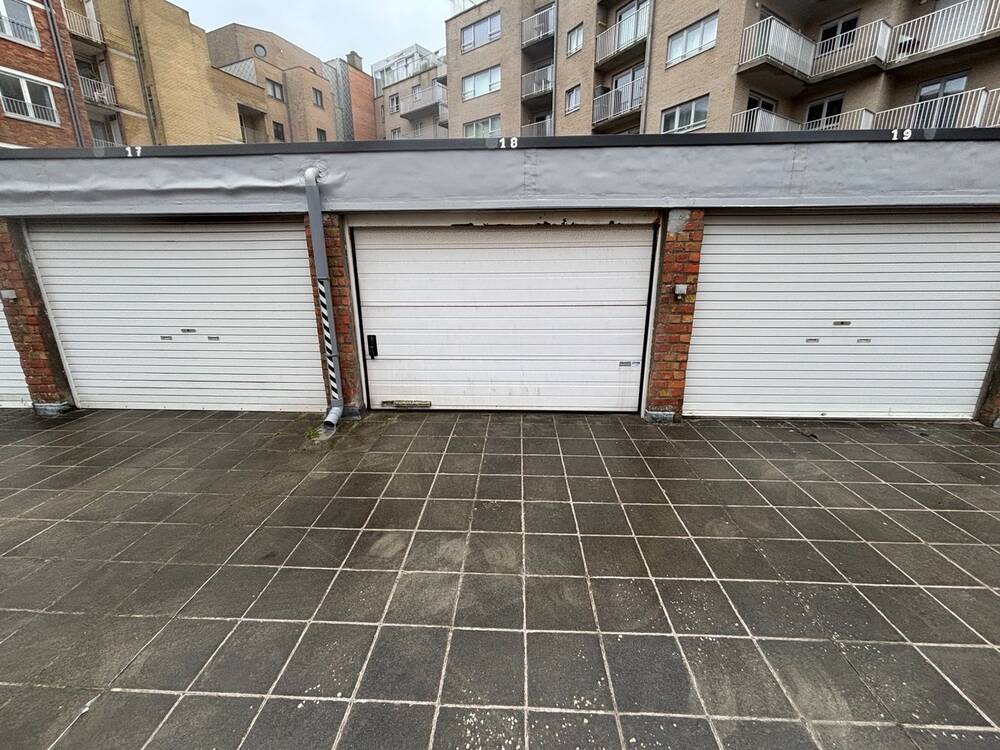 Parking & garage te  koop in Oostende 8400 65000.00€  slaapkamers m² - Zoekertje 438973