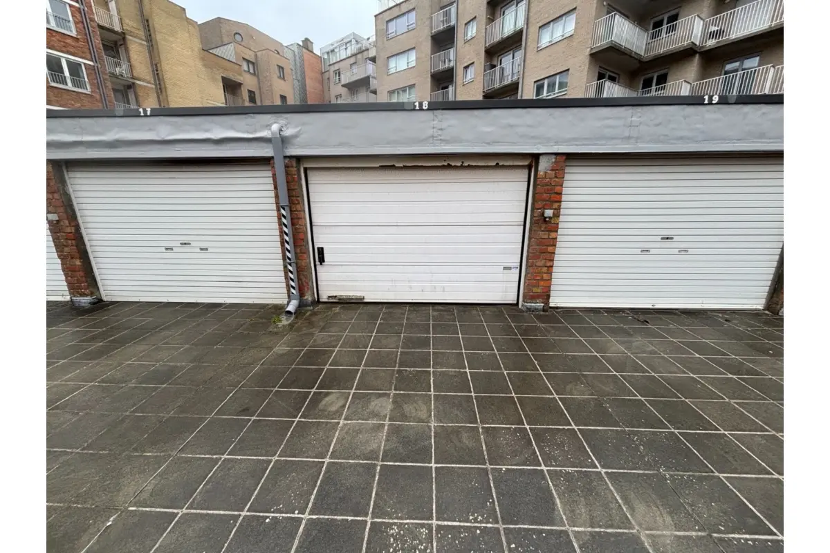 Parking & garage te  koop in Oostende 8400 52000.00€  slaapkamers m² - Zoekertje 438973