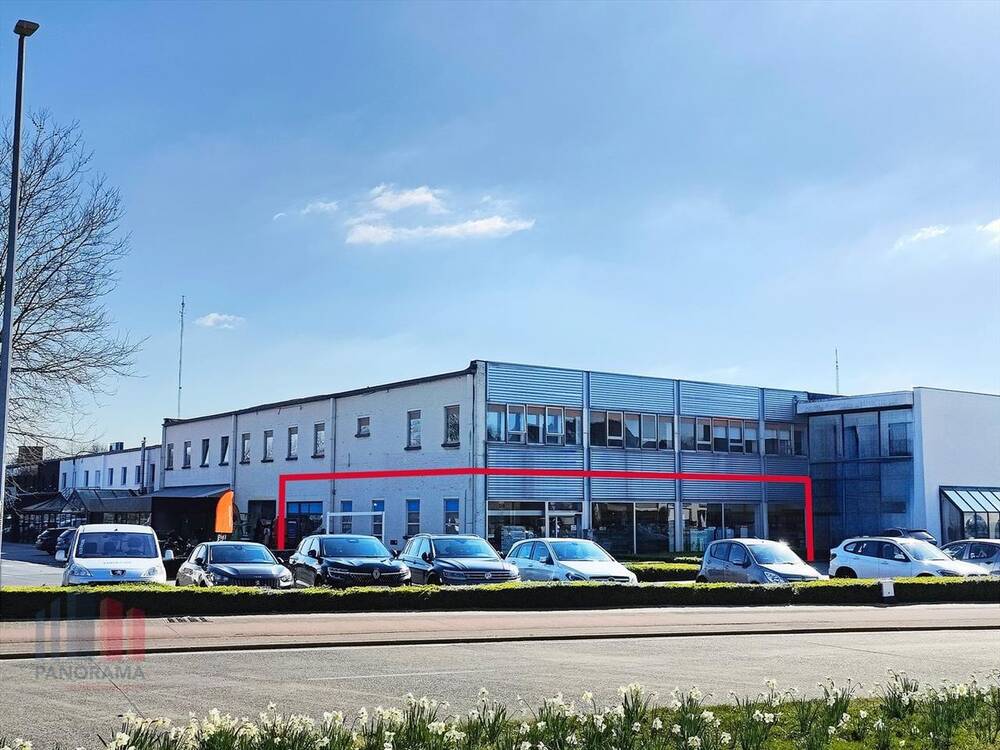 Handelszaak te  huur in Brugge 8000 5500.00€  slaapkamers 550.00m² - Zoekertje 439686
