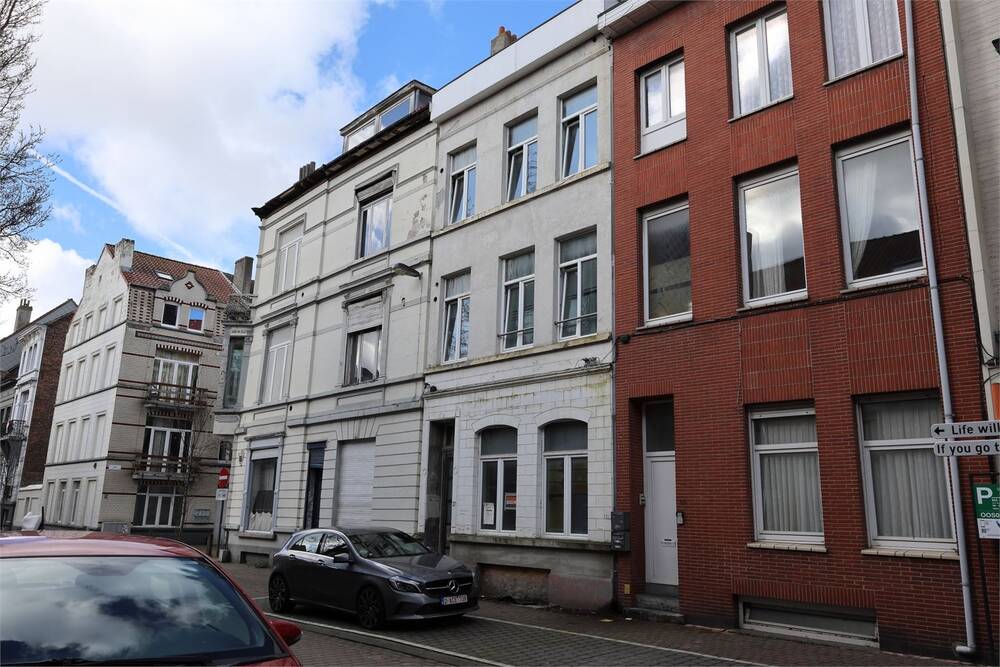 Appartementsgebouw te koop in Oostende 8400 300000.00€ 4 slaapkamers m² - Zoekertje 438848