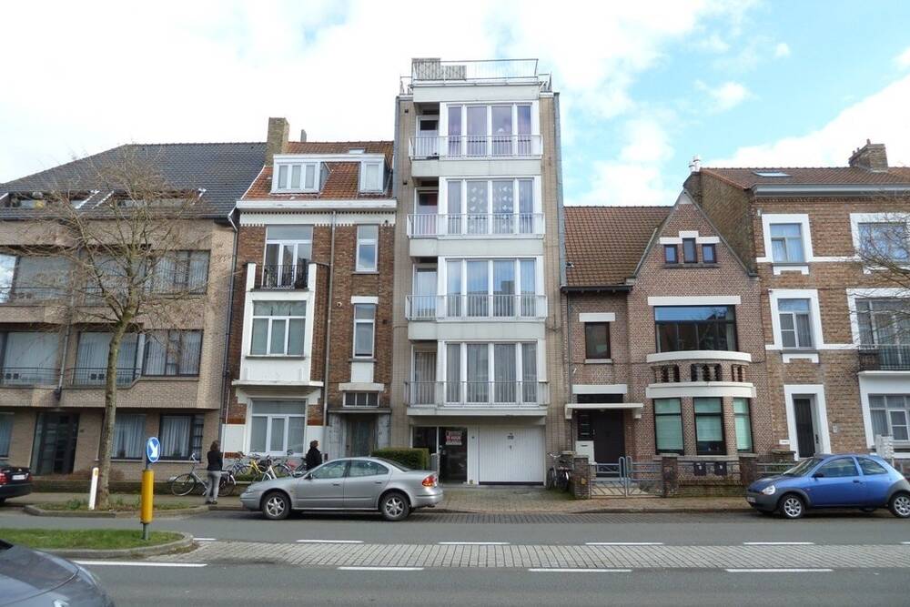 Parking & garage te  huur in Sint-Andries 8200 65.00€  slaapkamers m² - Zoekertje 439601
